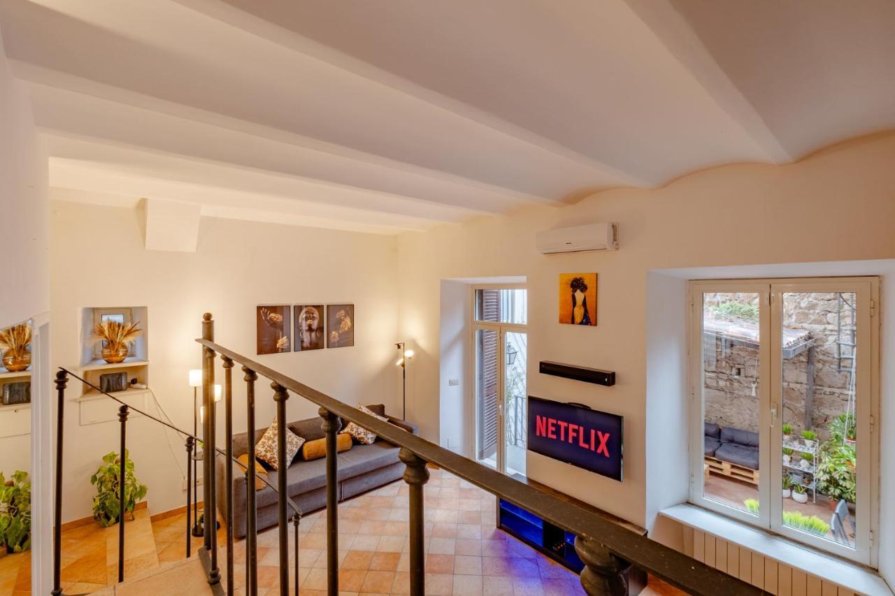 Vatican Garden Apartment *
